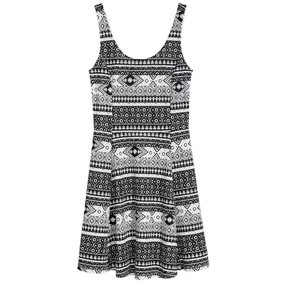H&M Divided Black & White Scooped Neck Sleeveless Mini Jersey Dress Size 4 - Picture 1 of 10
